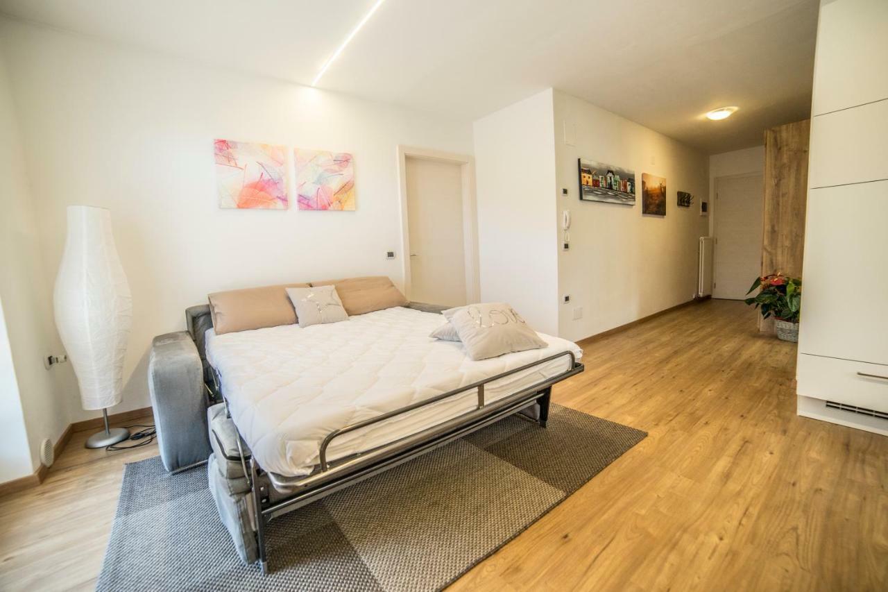 Appartamento Alba Dimaro Luaran gambar